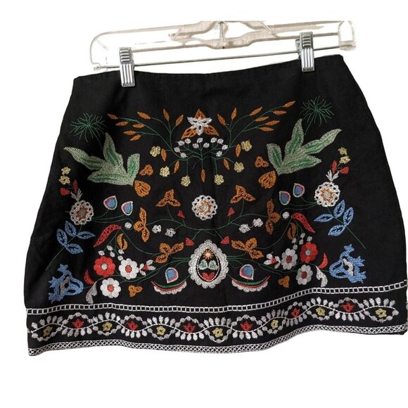 Zara BBWM Black Floral Embroidered Bohemian Mini Skirt Large - Picture 2 of 8